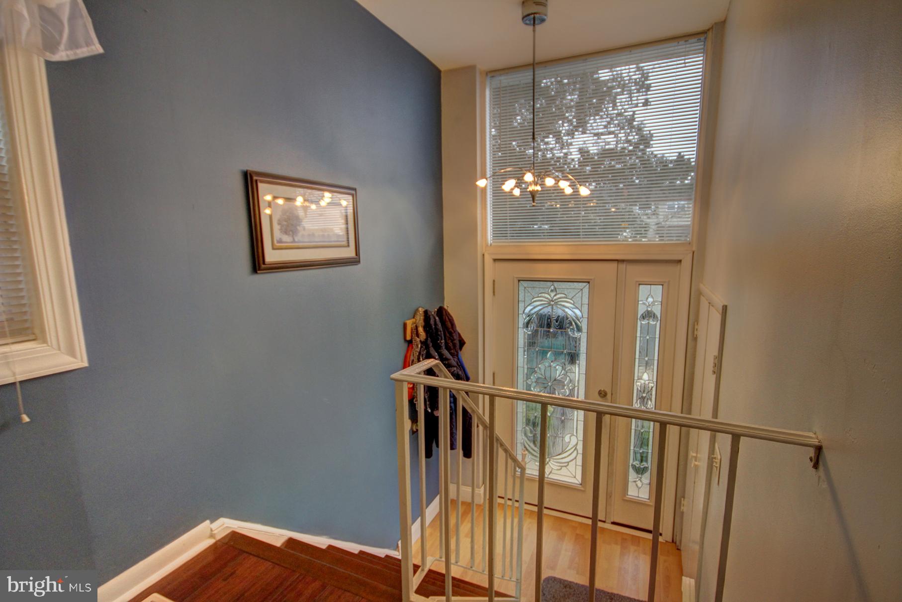 12012 Millbrook Road Philadelphia, PA 19154 - Photo 2 of 29 Entry