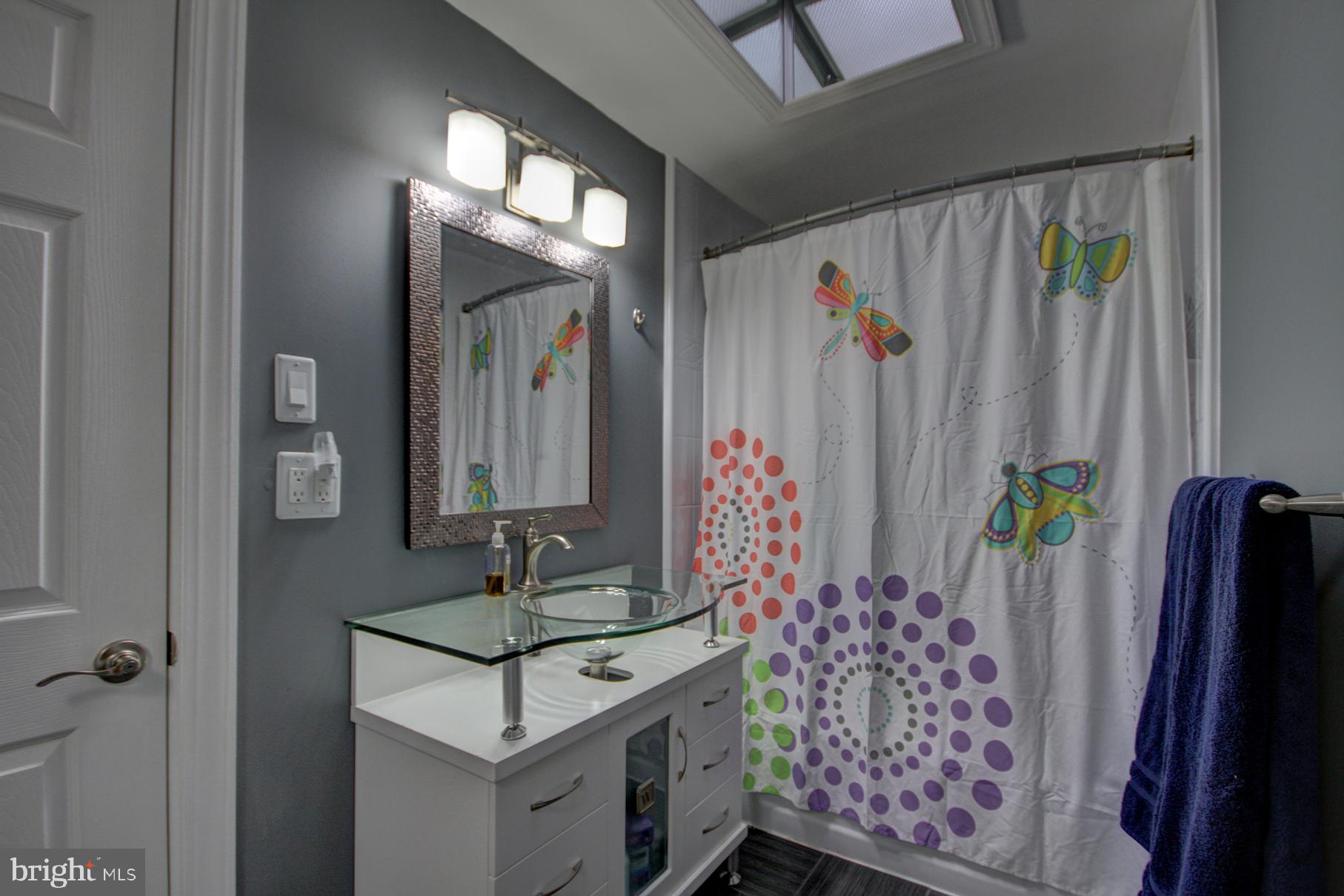 12012 Millbrook Road Philadelphia, PA 19154 - Photo 23 of 29 Full Bath