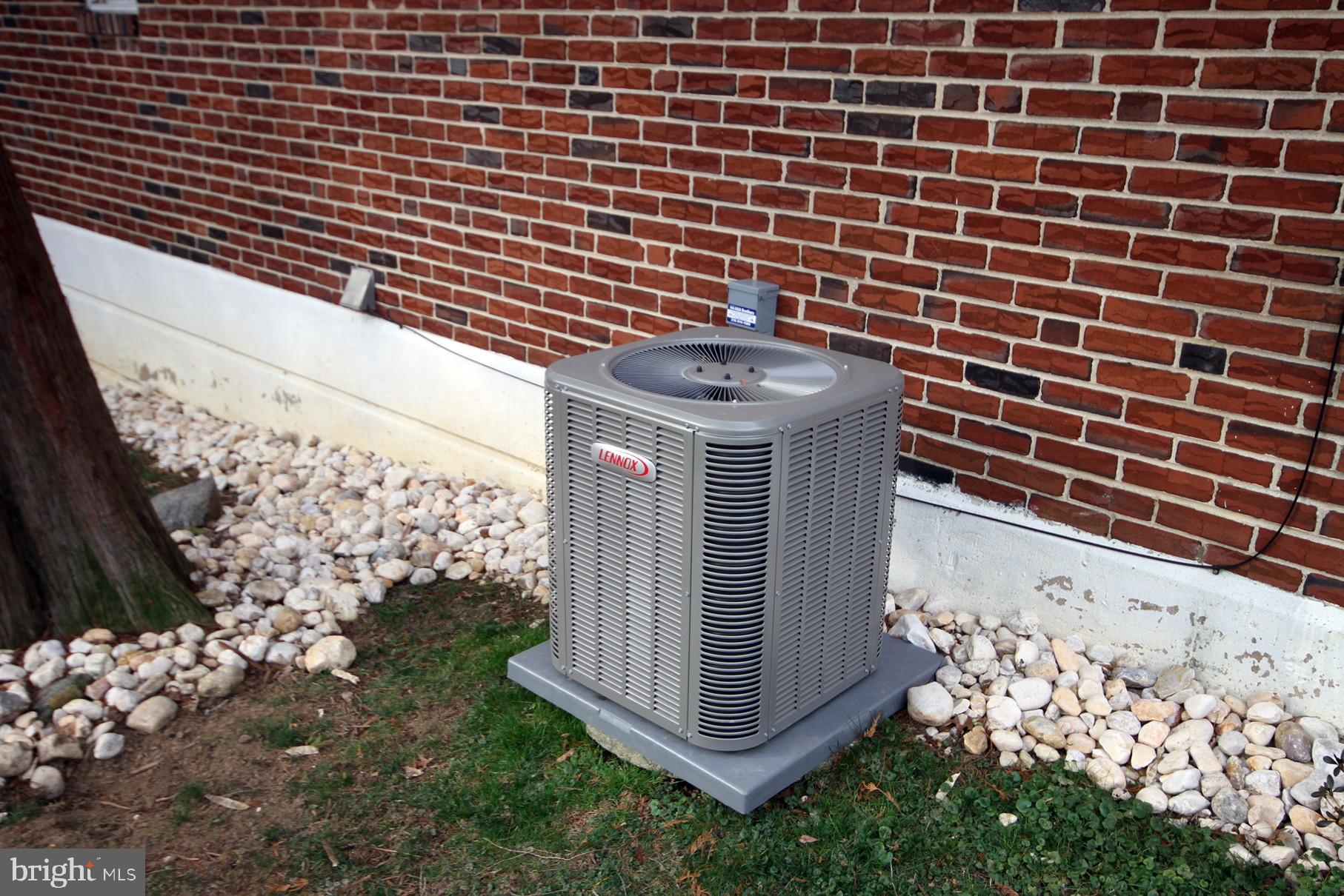 12012 Millbrook Road Philadelphia, PA 19154 - Photo 27 of 29 Central A/C