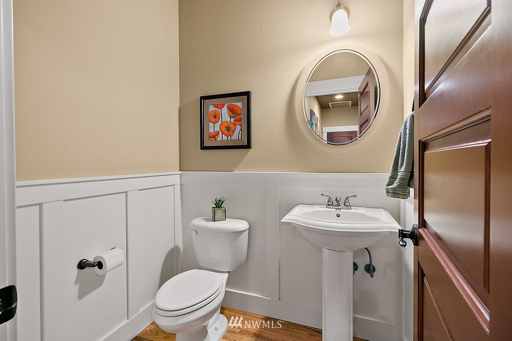 24418 184th Court Southeast Covington, WA 98042 - Photo 13 of 30 Gallery Image 13