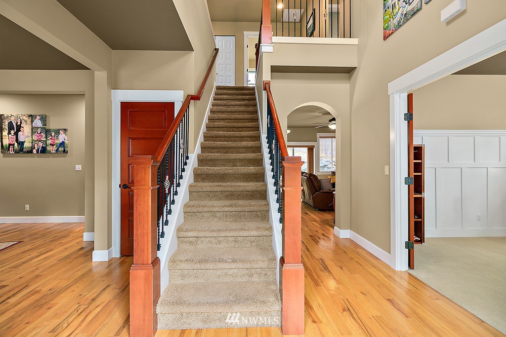 24418 184th Court Southeast Covington, WA 98042 - Photo 14 of 30 Gallery Image 14