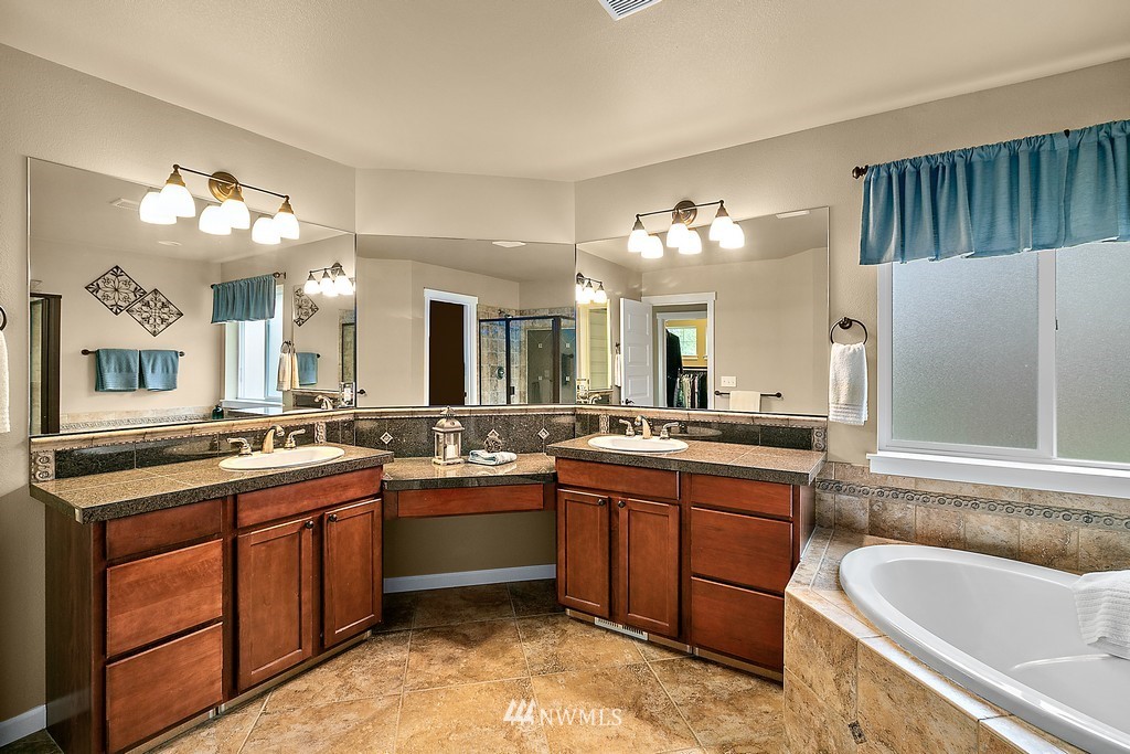 24418 184th Court Southeast Covington, WA 98042 - Photo 22 of 30 Gallery Image 22