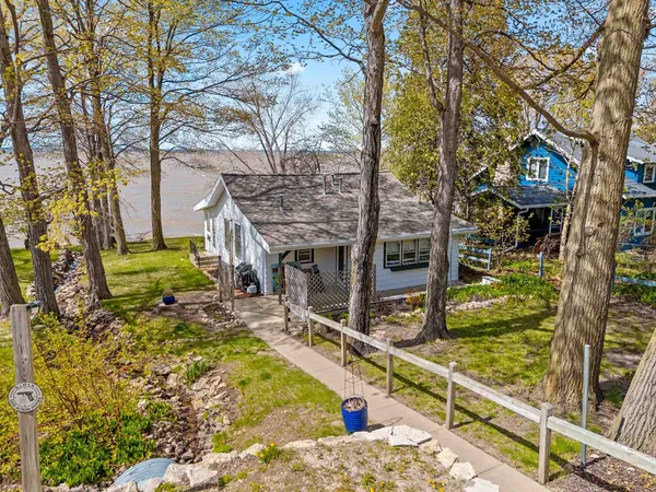 $399,900 | 5083 Edgewater Beach Road, Green Bay, WI 54311