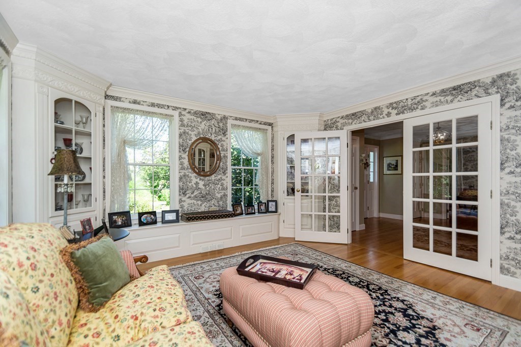 187 Proctor Road Chelmsford, MA 01824 - Photo 8 of 37