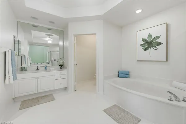 $2,500 | 2150 Aberdeen Lane, Unit 202, Naples, FL 34109