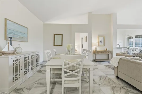 $2,500 | 2150 Aberdeen Lane, Unit 202, Naples, FL 34109