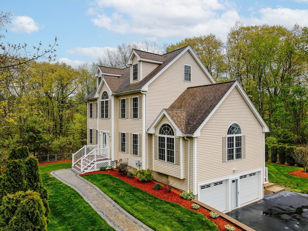 21 Colonial Farm Road Haverhill, MA 01832 - Photo 1 of 42 Gallery Image 1