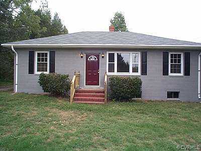 8044 Peaks Road Hanover, VA 23069 - Photo 1 of 1 Exterior Front - Gray house w/black shutters