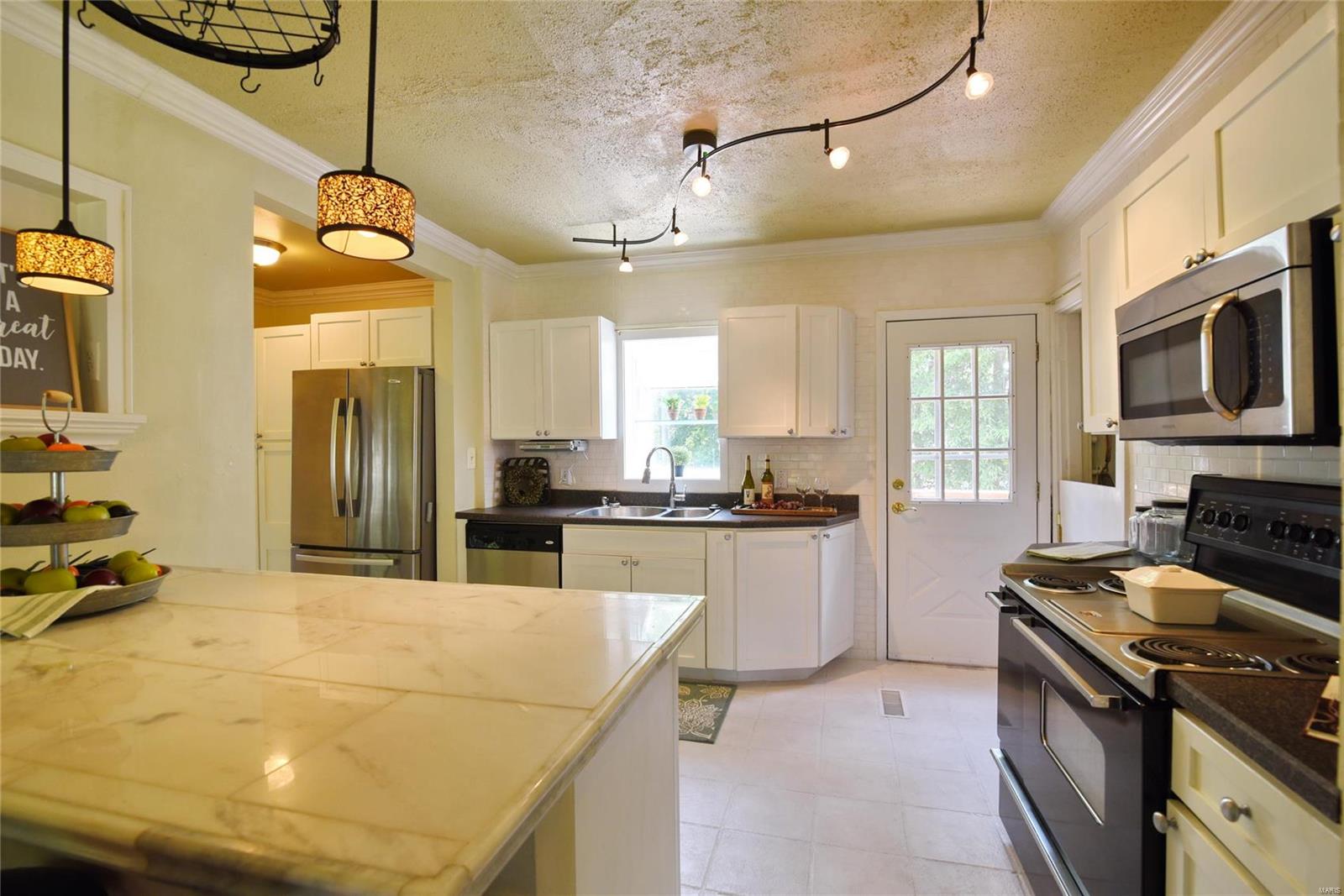 12740 Big Bend Road St. Louis, MO 63122 - Photo 12 of 55