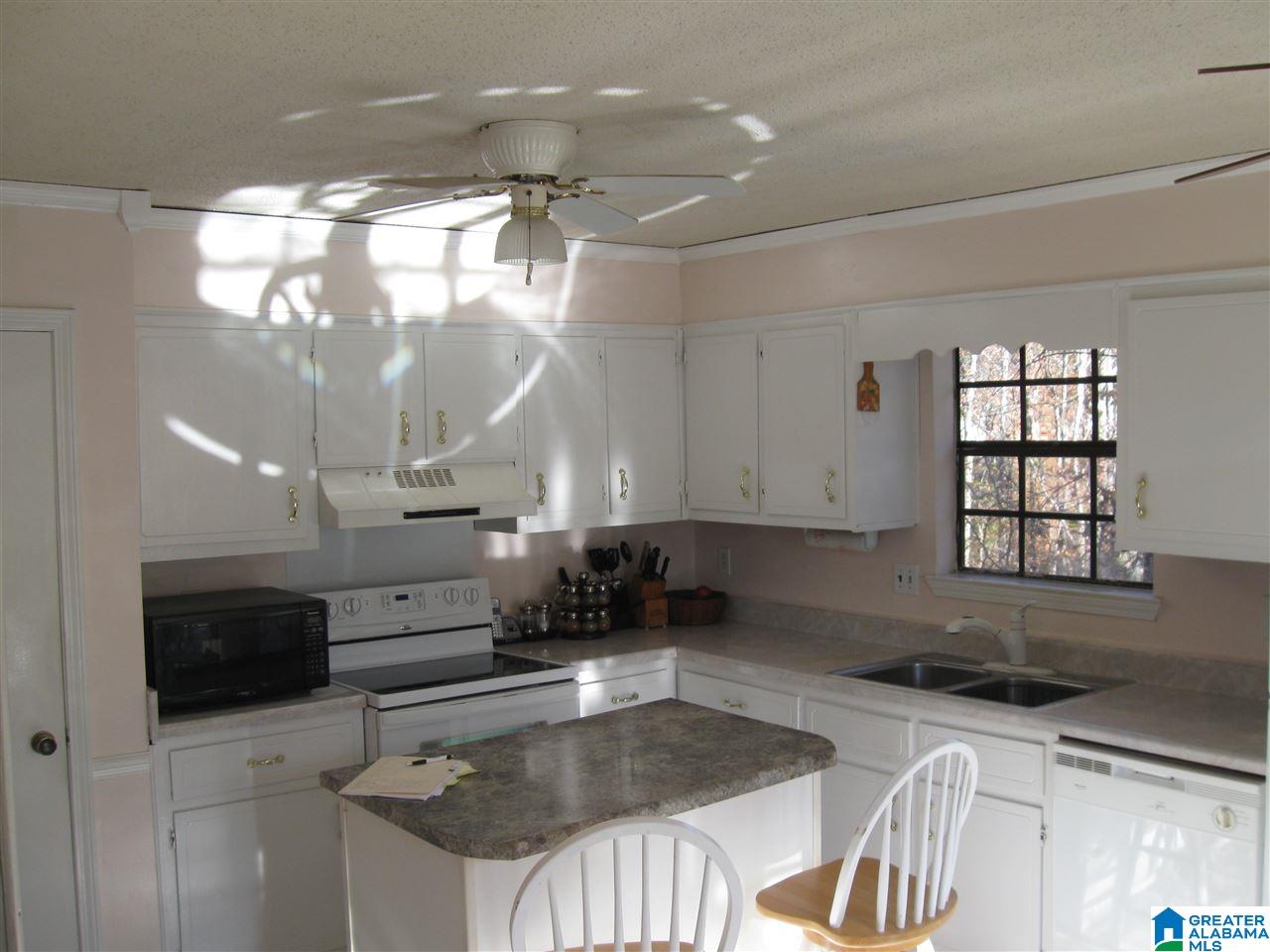 5249 Dresden Road Birmingham, AL 35210 - Photo 4 of 20