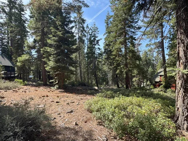 $995,000 | 5255 North Lake Boulevard, Carnelian Bay, CA 96140