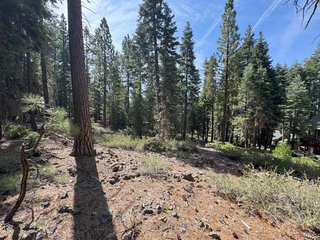 $995,000 | 5255 North Lake Boulevard, Carnelian Bay, CA 96140