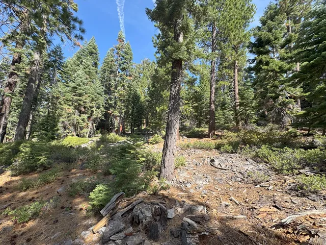 $995,000 | 5255 North Lake Boulevard, Carnelian Bay, CA 96140