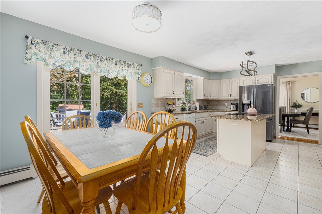 45 Beechwood Drive Cranston, RI 02921 - Photo 16 of 50