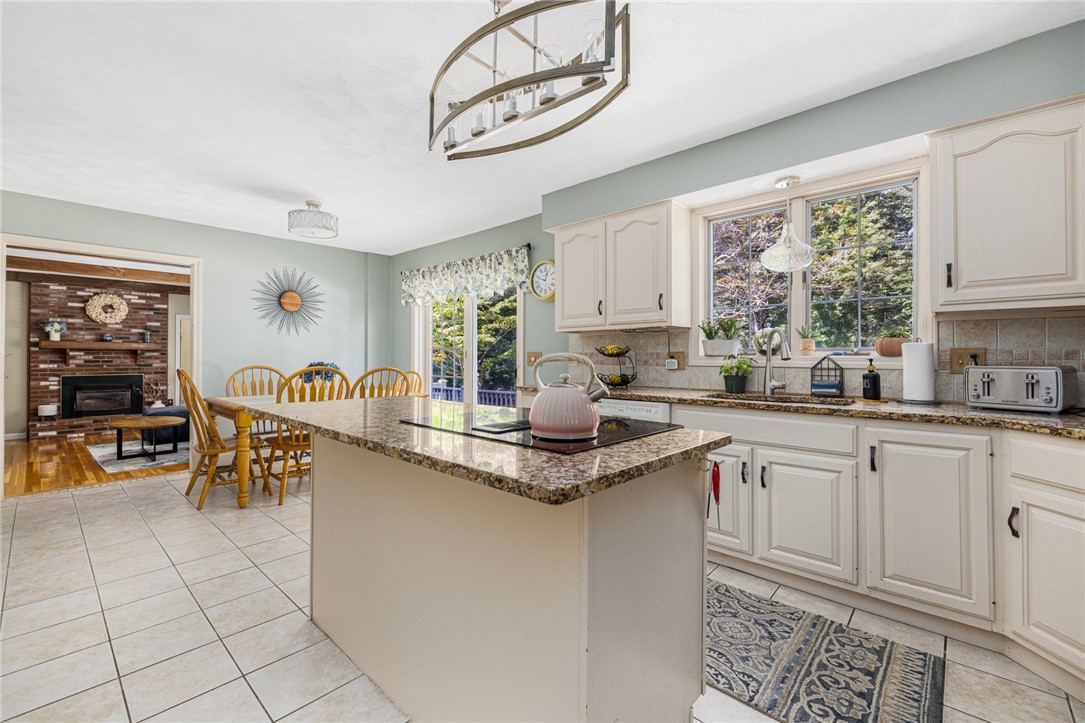 45 Beechwood Drive Cranston, RI 02921 - Photo 19 of 50