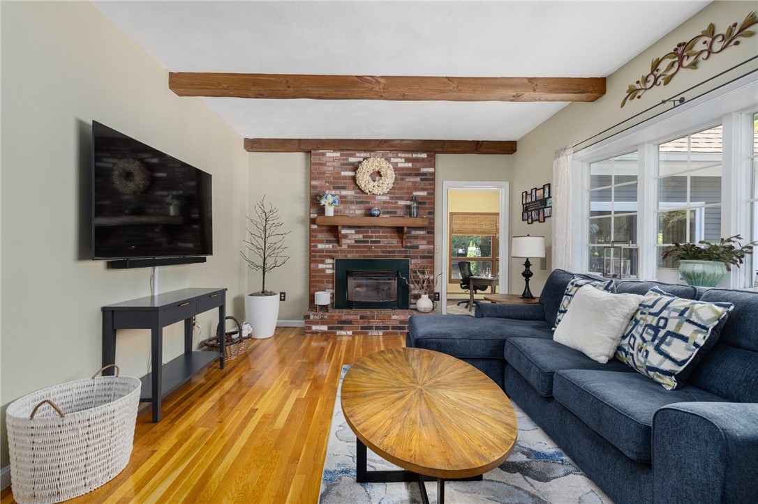 45 Beechwood Drive Cranston, RI 02921 - Photo 23 of 50