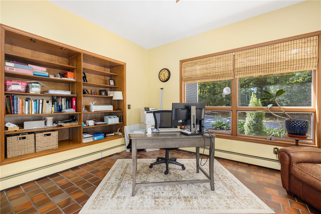 45 Beechwood Drive Cranston, RI 02921 - Photo 27 of 50