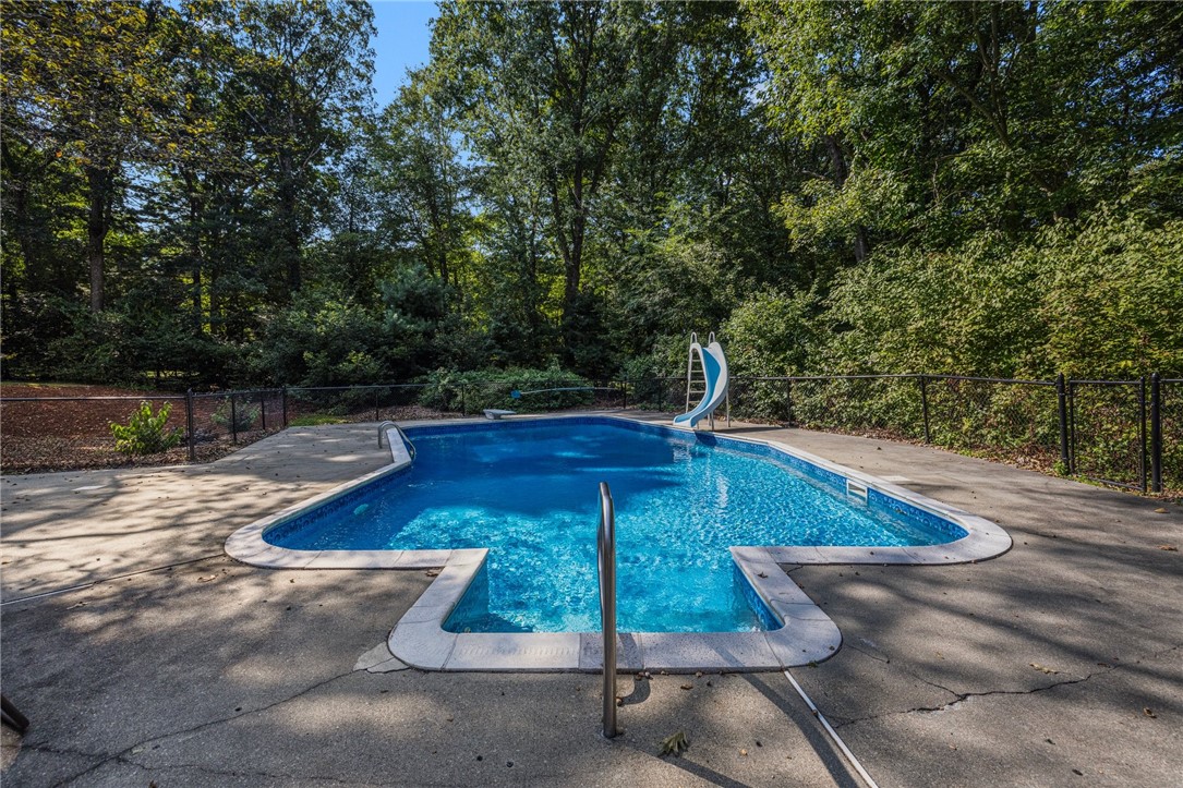 45 Beechwood Drive Cranston, RI 02921 - Photo 46 of 50