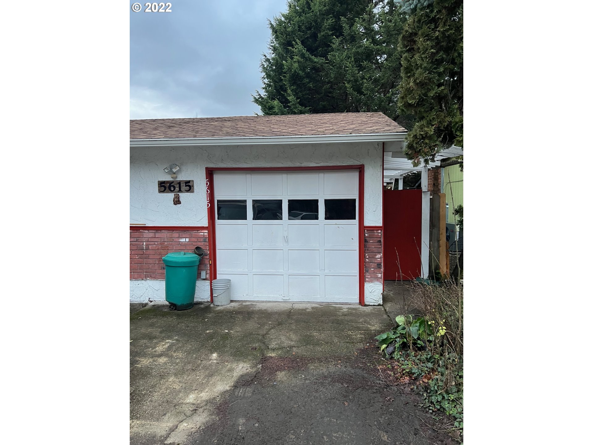 5615 Southwest Pendleton Street Portland, OR 97221 - Photo 2 of 13 Gallery Image 2
