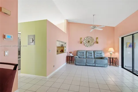 $288,000 | 104 Freedom Court, Unit 104, Deerfield Beach, FL 33442