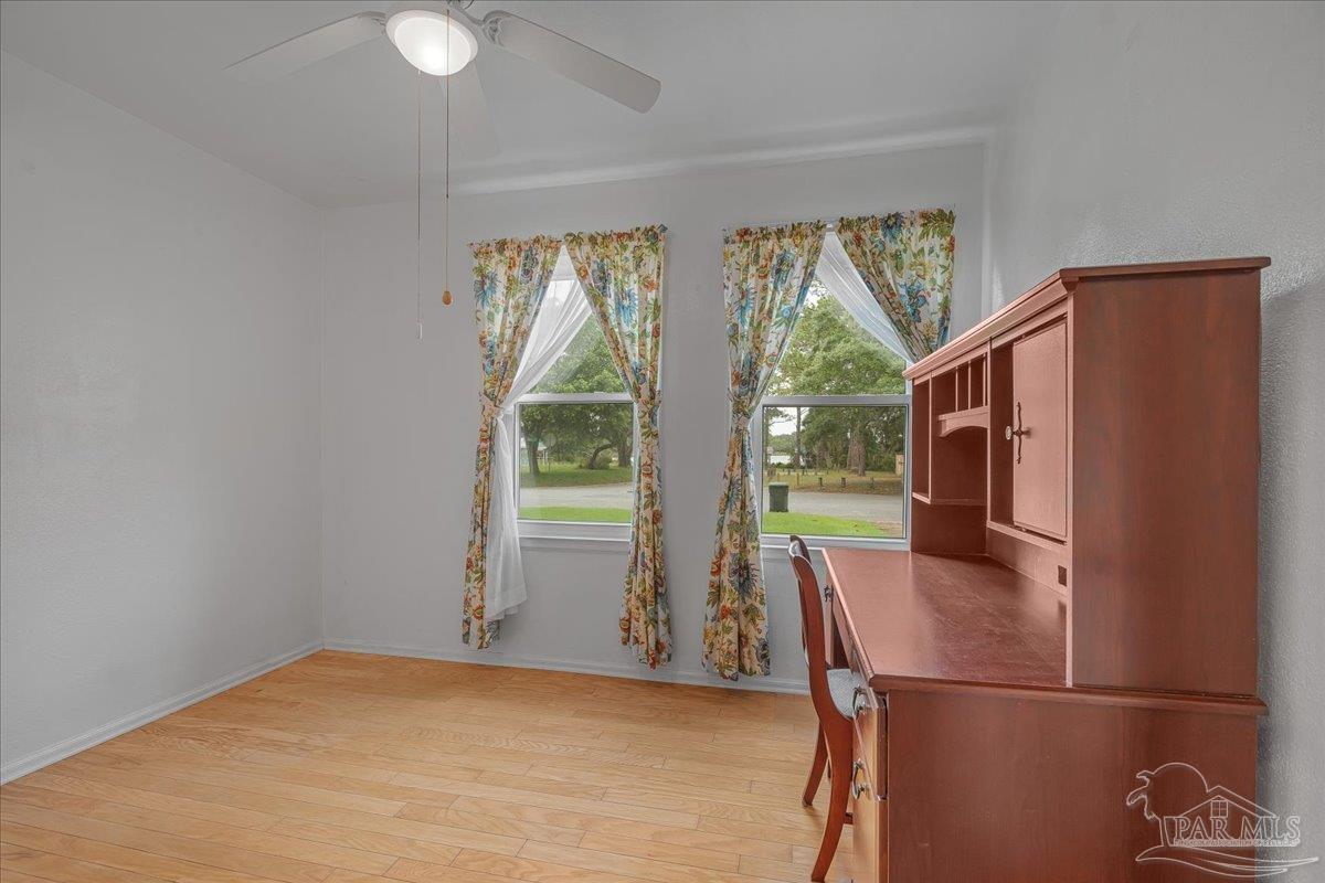 422 Gibbs Road Pensacola, FL 32507 - Photo 28 of 36