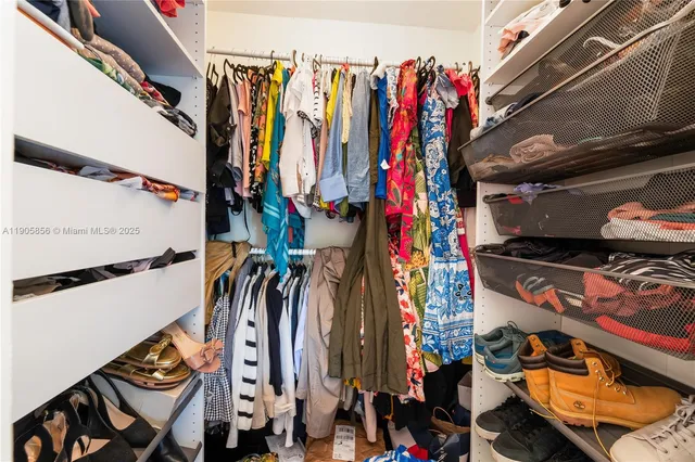 $470,000 | 10138 Northwest 41st Street, Unit 686, Doral, FL 33178