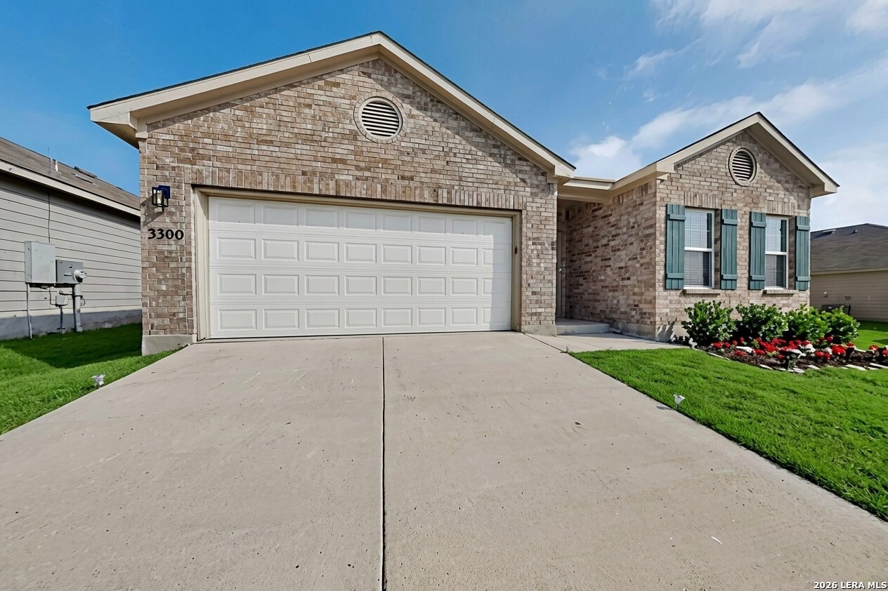 3300 Ridge Place Seguin, TX 78155 - Photo 3 of 40