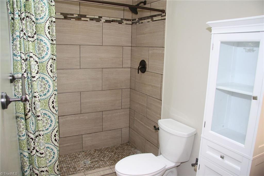 7701 Penns Grove Road Summerfield, NC 27358 - Photo 15 of 30 Gallery Image 15