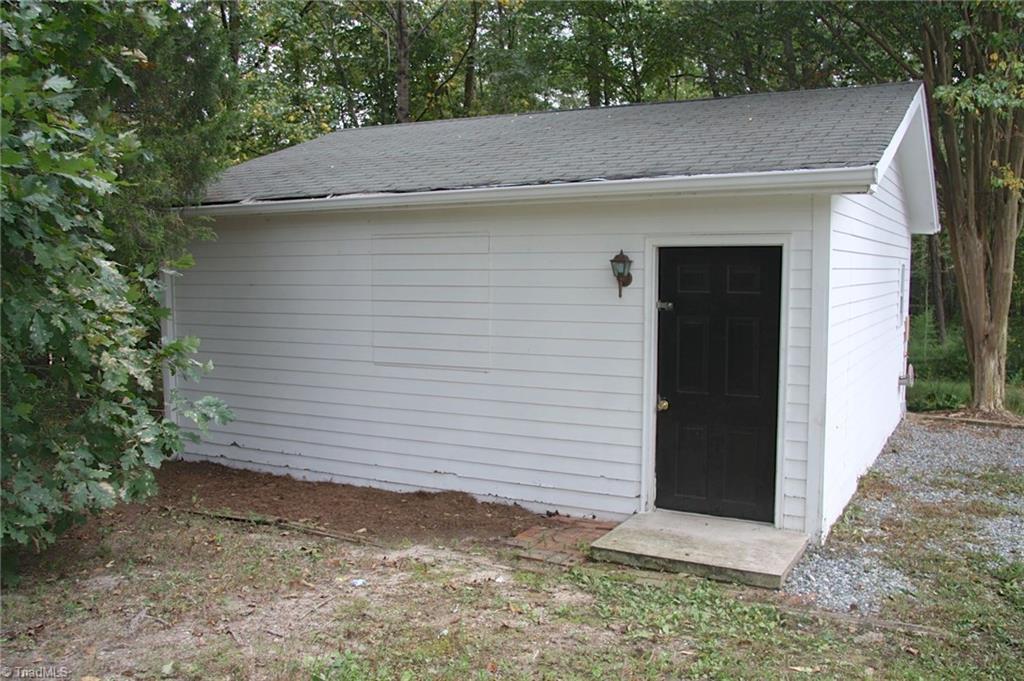 7701 Penns Grove Road Summerfield, NC 27358 - Photo 27 of 30 Gallery Image 27