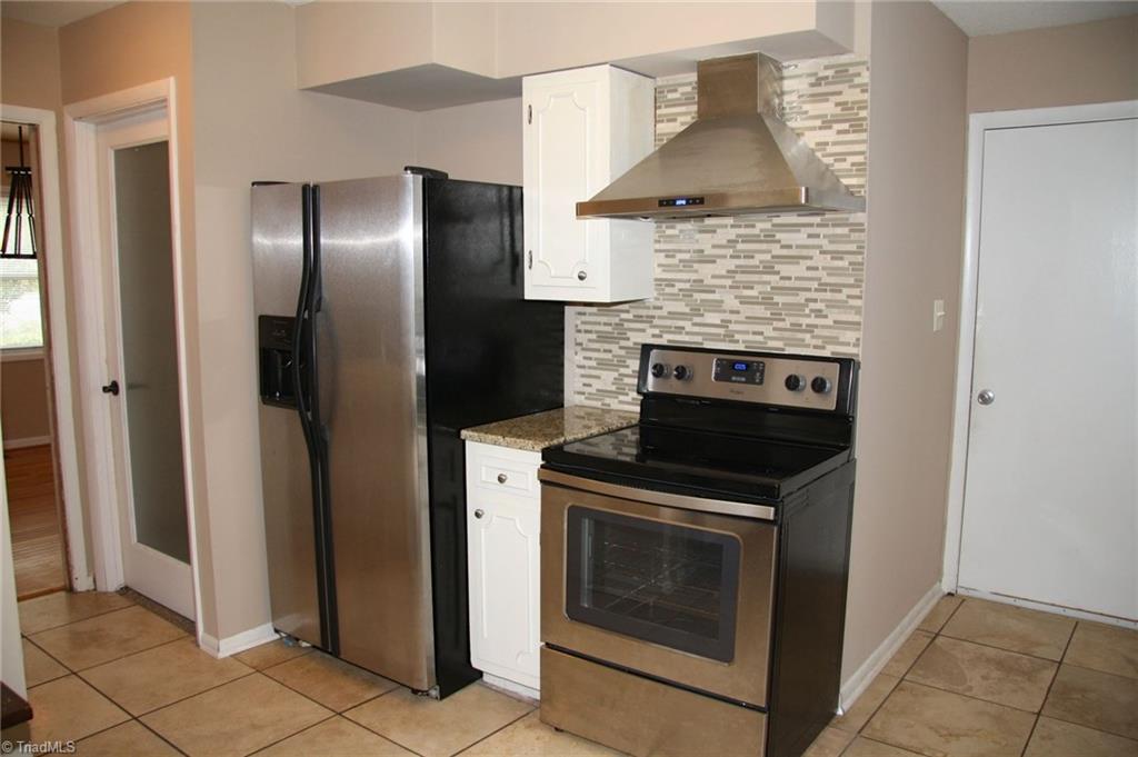 7701 Penns Grove Road Summerfield, NC 27358 - Photo 8 of 30 Gallery Image 8
