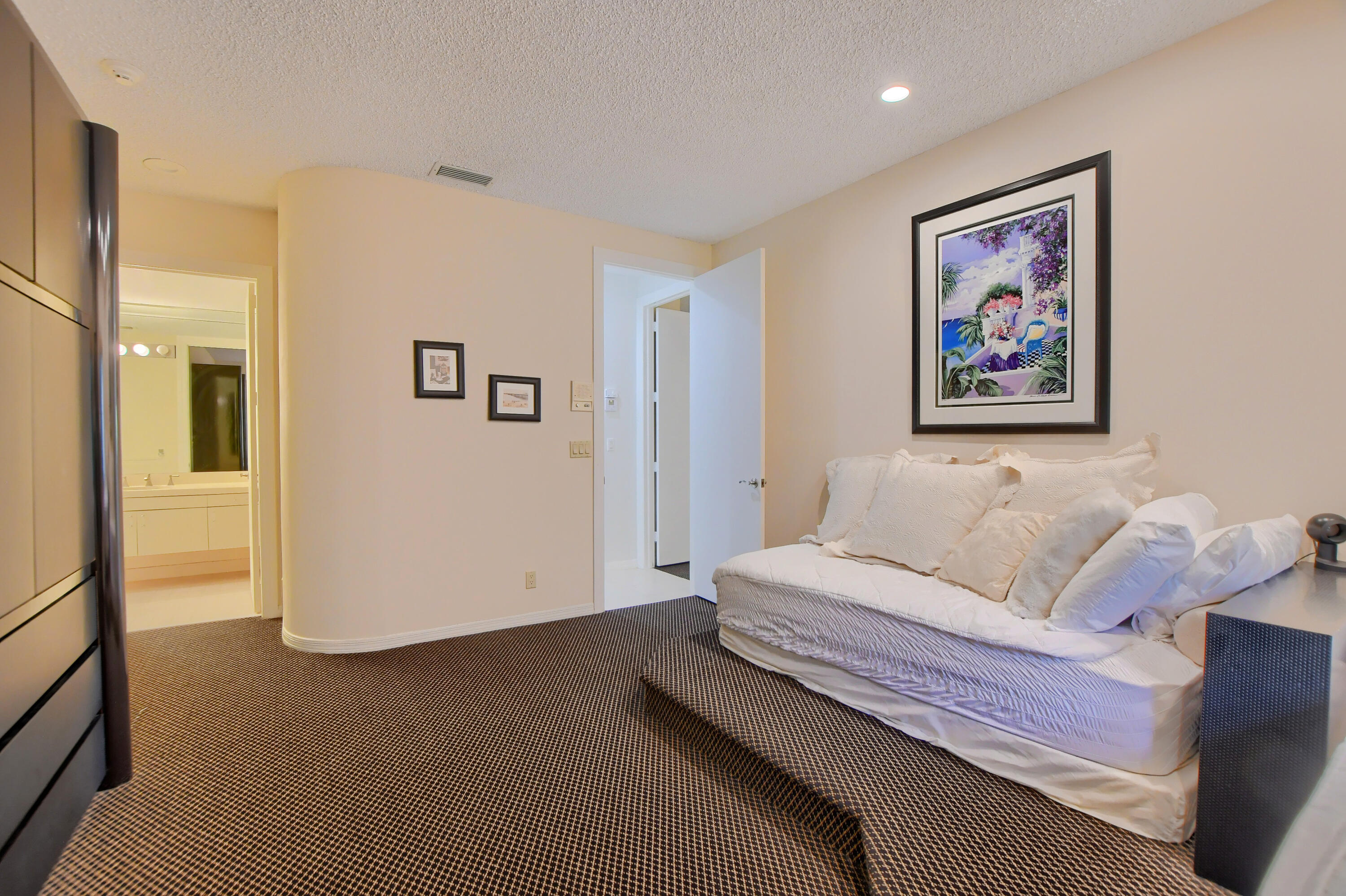 7440 Rexford Road Boca Raton, FL 33434 - Photo 35 of 72 GUEST ROOM
