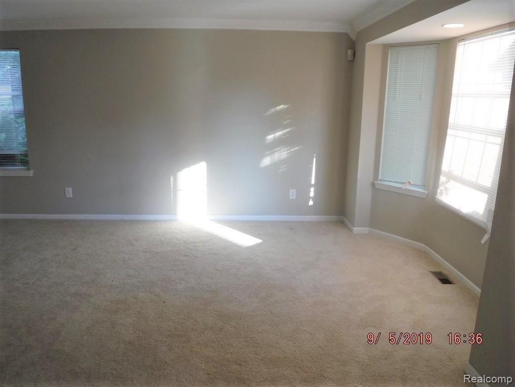 26812 Fairfield Road Southfield, MI 48076 - Photo 5 of 25 DSCF7881.JPG