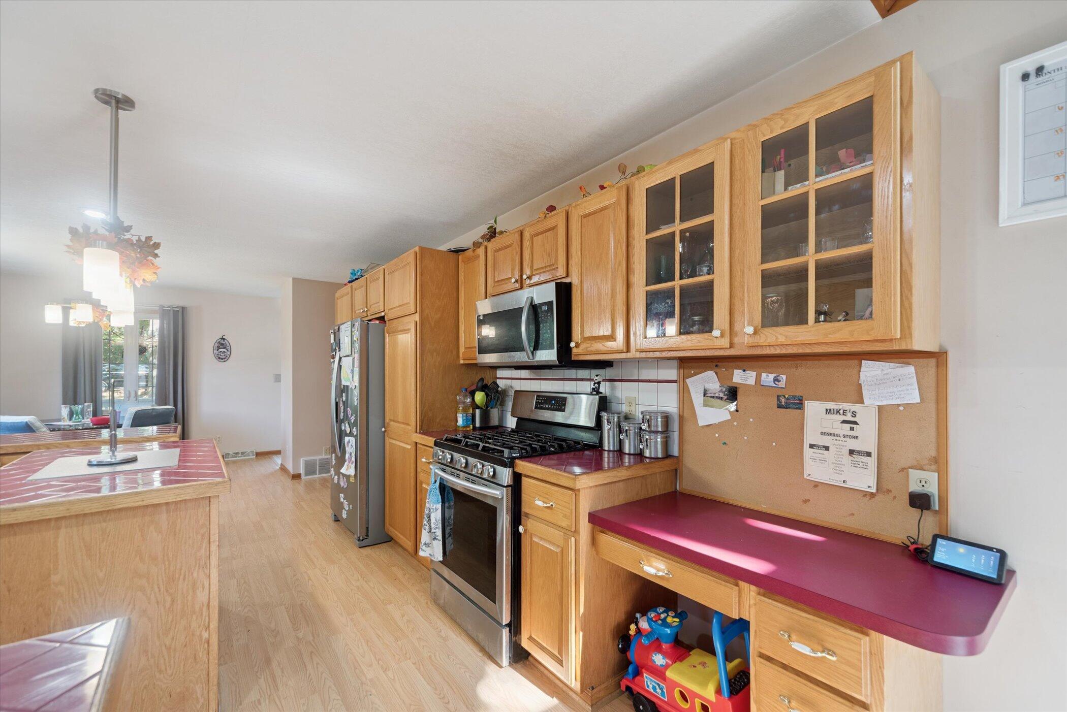 7272 Huff Road Bellevue, MI 49021 - Photo 14 of 40 14-7272-Huff-Rd-Bellevue-MI-49021-Window