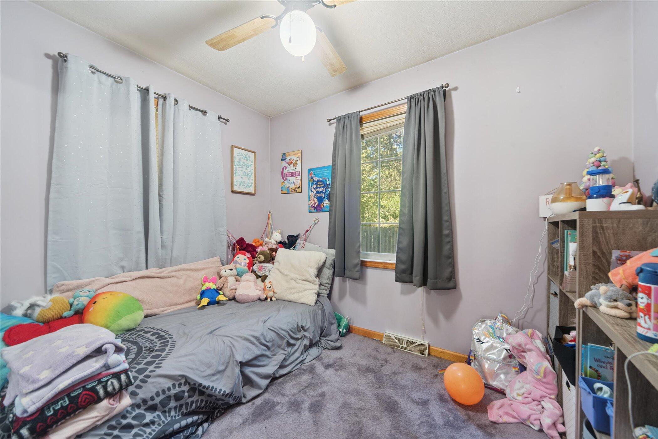 7272 Huff Road Bellevue, MI 49021 - Photo 20 of 40 20-7272-Huff-Rd-Bellevue-MI-49021-Window