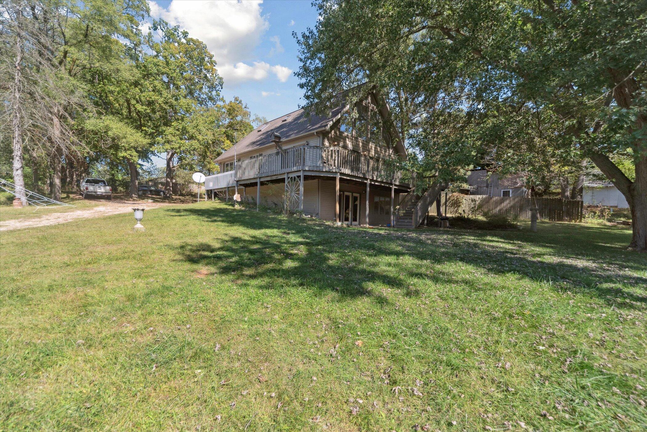 7272 Huff Road Bellevue, MI 49021 - Photo 34 of 40 34-7272-Huff-Rd-Bellevue-MI-49021-Window