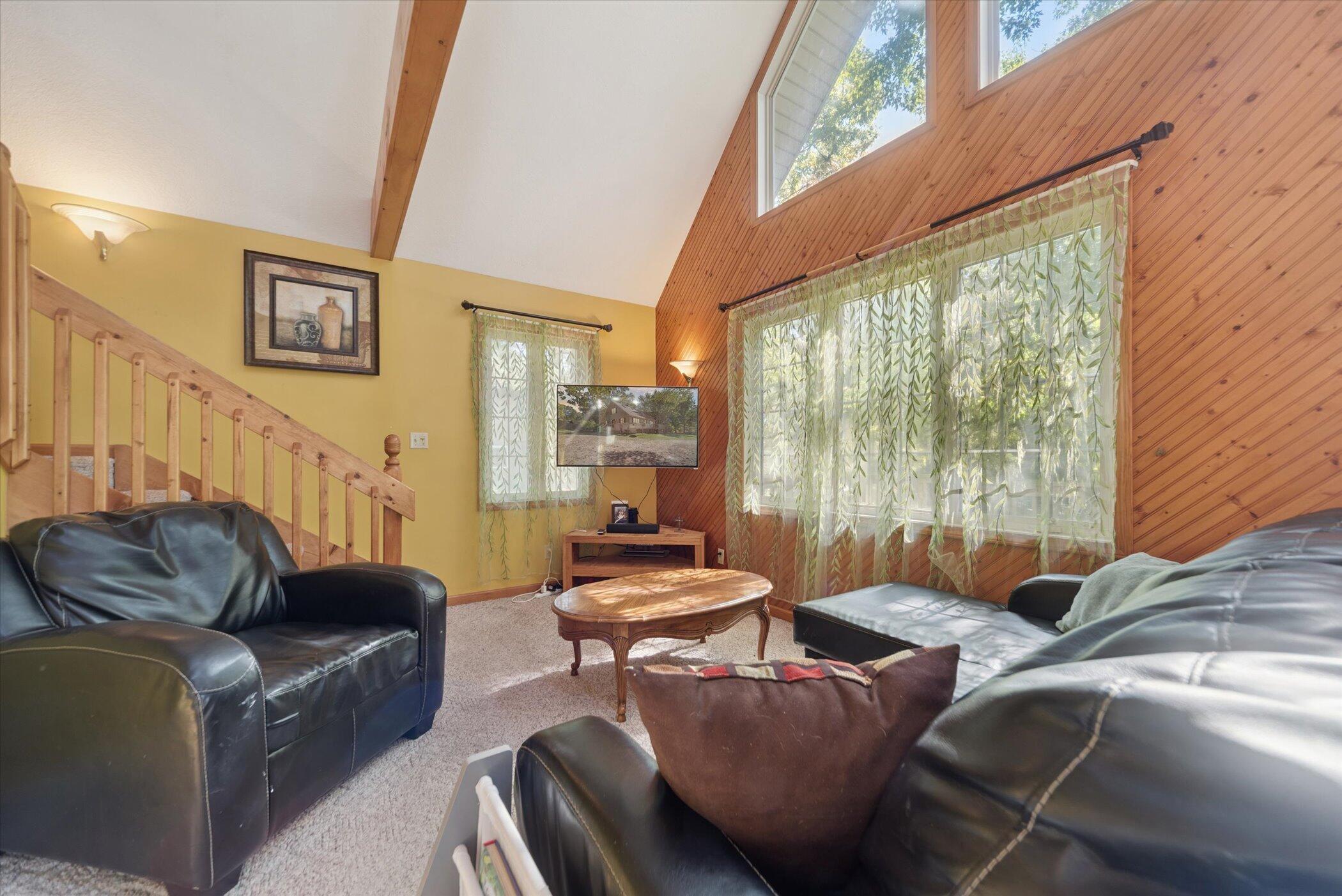 7272 Huff Road Bellevue, MI 49021 - Photo 8 of 40 08-7272-Huff-Rd-Bellevue-MI-49021-Window