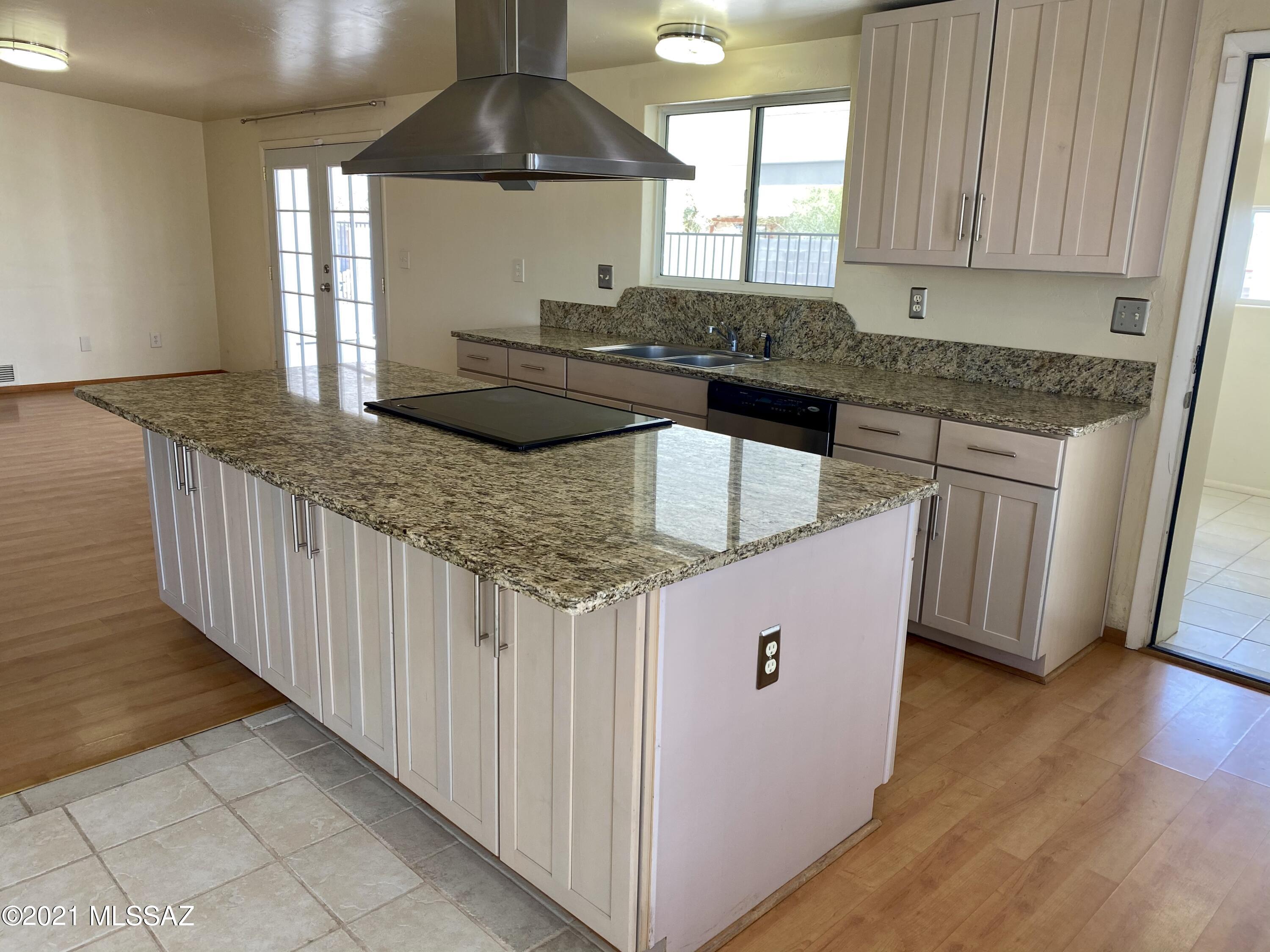 1751 East Orange Grove Road Tucson, AZ 85718 - Photo 14 of 40