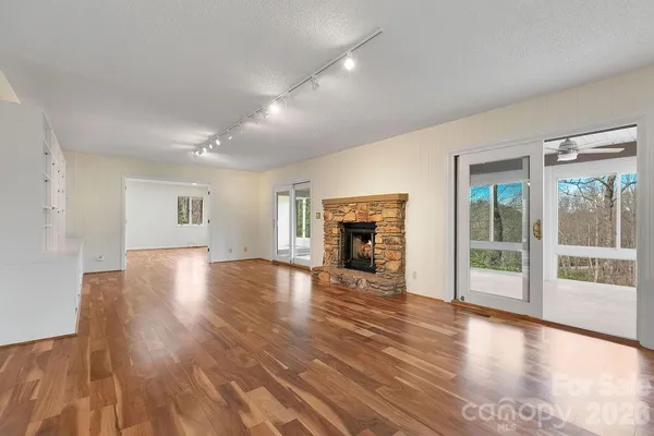 $649,000 | 400 Middle Connestee Trail, Unit L070/U08, Brevard, NC 28712