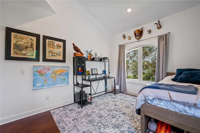 $16,000 | 3210 North Ardmore Avenue, Manhattan Beach, CA 90266