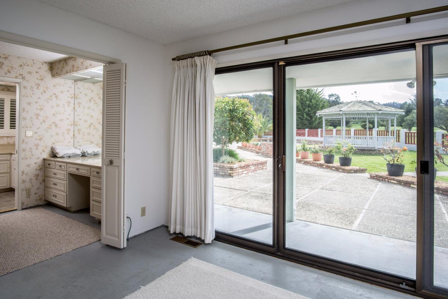1276 Sylvan Road Monterey, CA 93940 - Photo 19 of 26 Gallery Image 19