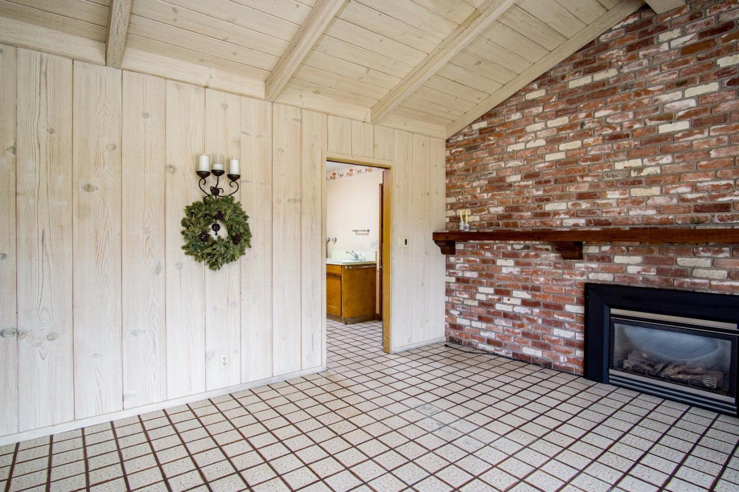 1276 Sylvan Road Monterey, CA 93940 - Photo 4 of 26 Gallery Image 4