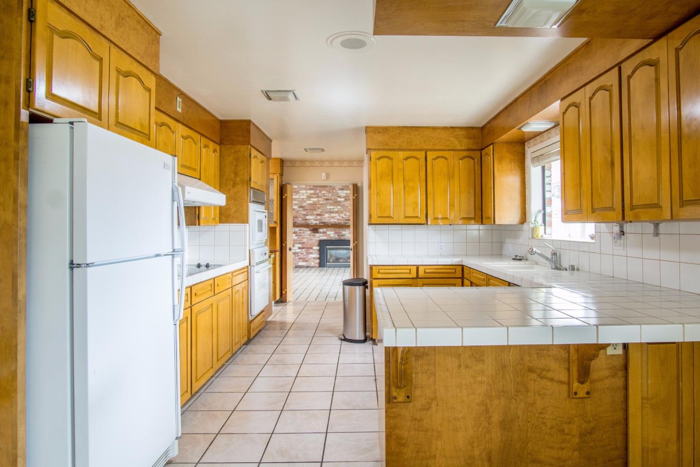 1276 Sylvan Road Monterey, CA 93940 - Photo 6 of 26 Gallery Image 6