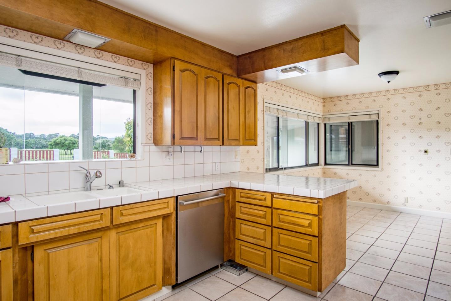 1276 Sylvan Road Monterey, CA 93940 - Photo 8 of 26 Gallery Image 8