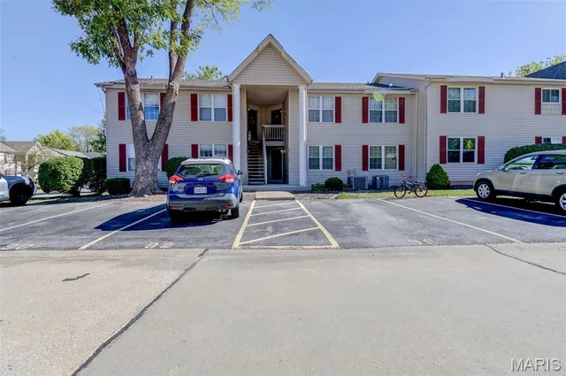 $155,000 | 97 Sugar Bend Court, St. Peters, MO 63376