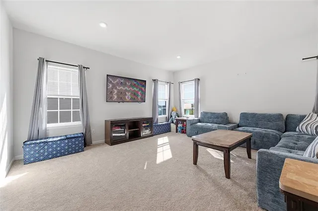 $565,000 | 102 Derby Lane, Oakdale, PA 15071