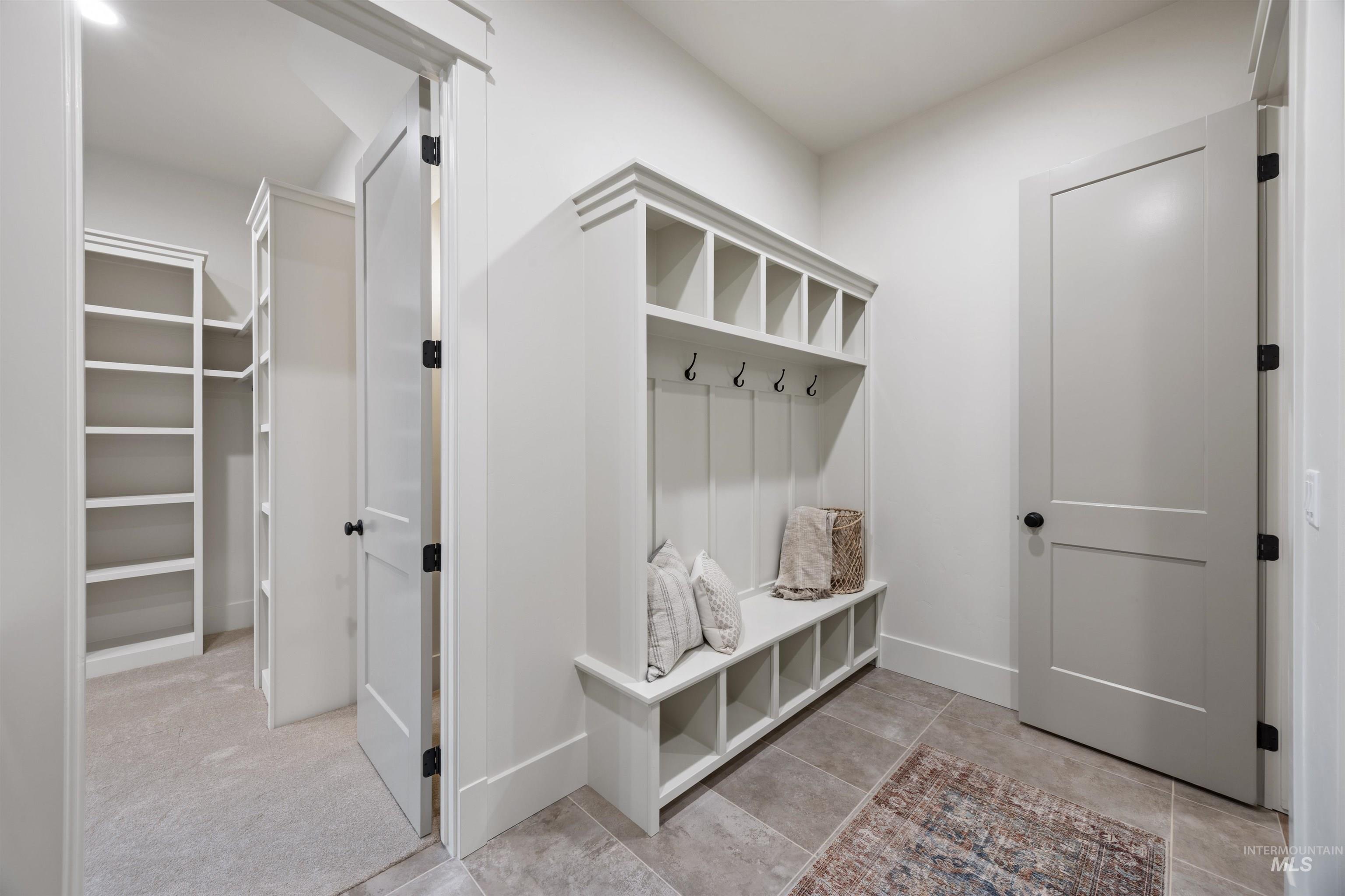 5847 South Pinpoint Way Meridian, ID 83642 - Photo 36 of 44 Mudroom with baseboards