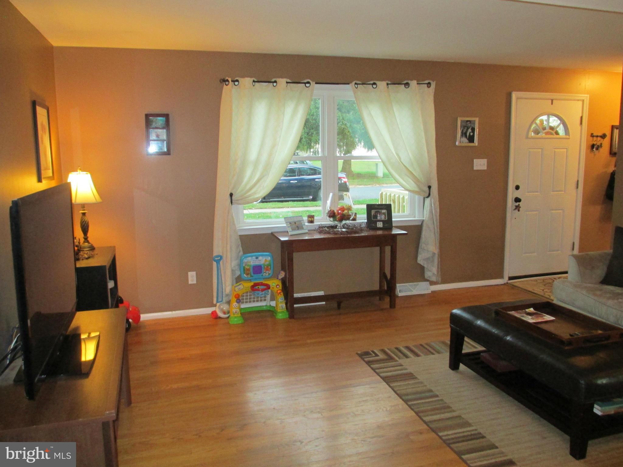 105 Bywood Road Elkton, MD 21921 - Photo 2 of 14 Living Room