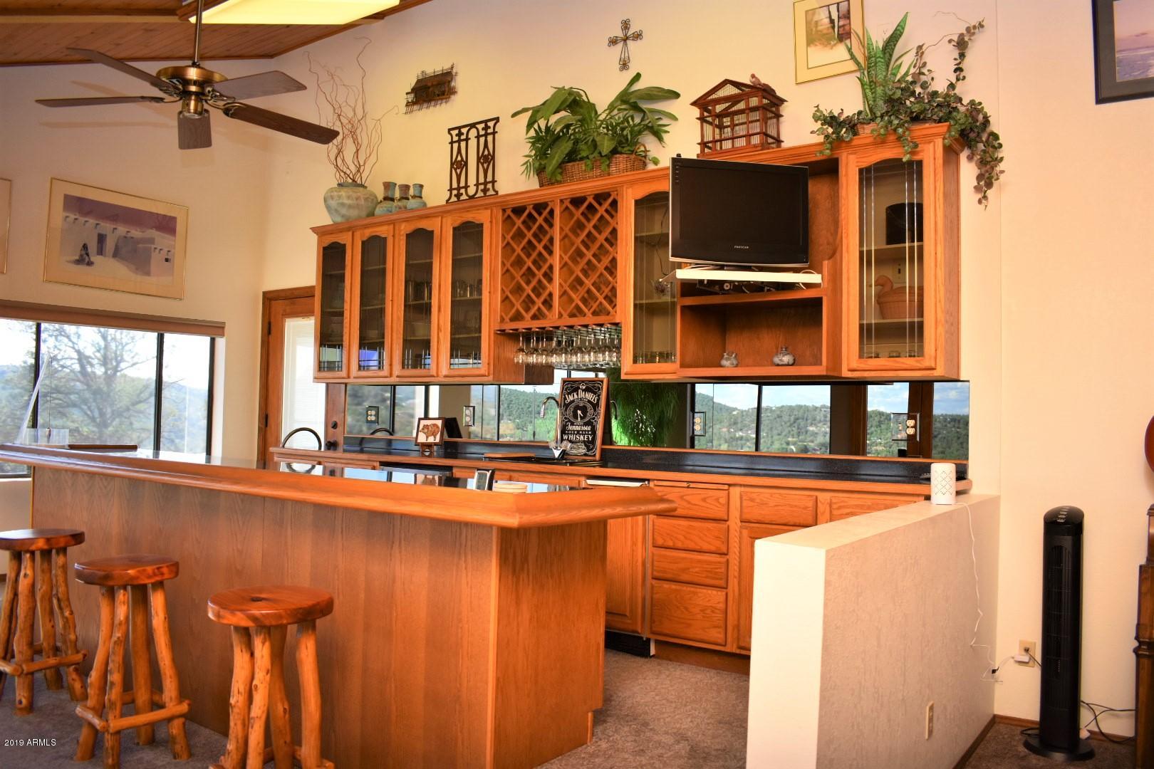 211 Point Circle Payson, AZ 85541 - Photo 10 of 23 Entertainment Bar
