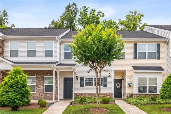 $1,600 | 105 Sommerwall Place, Greensboro, NC 27405