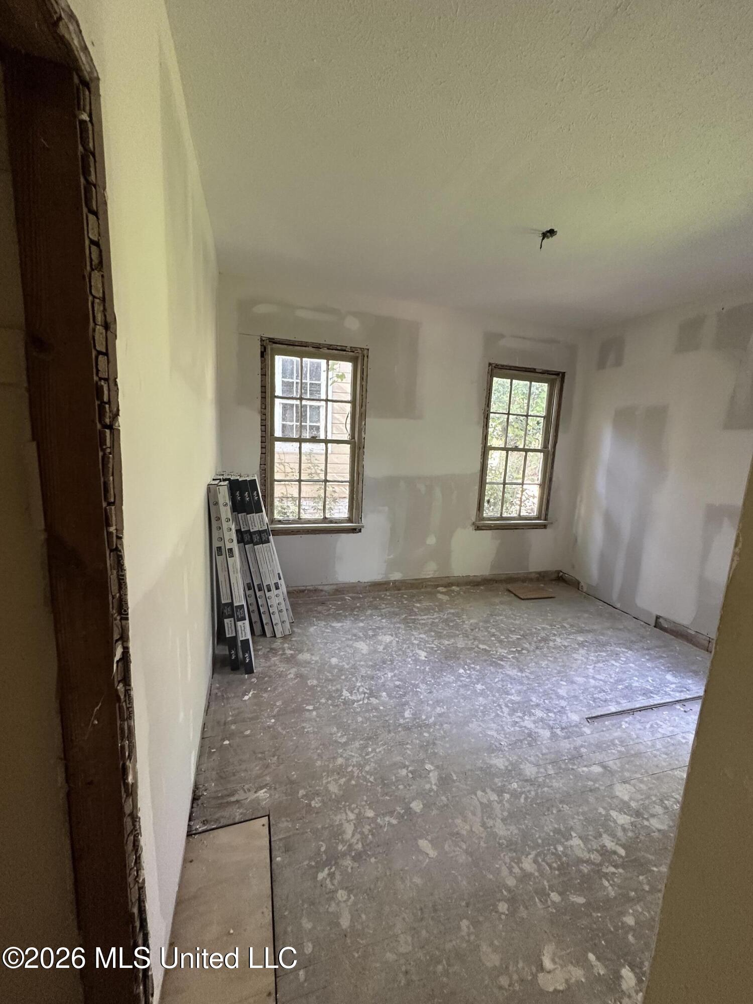1051 Monroe Street Jackson, MS 39202 - Photo 6 of 10 IMG_7432